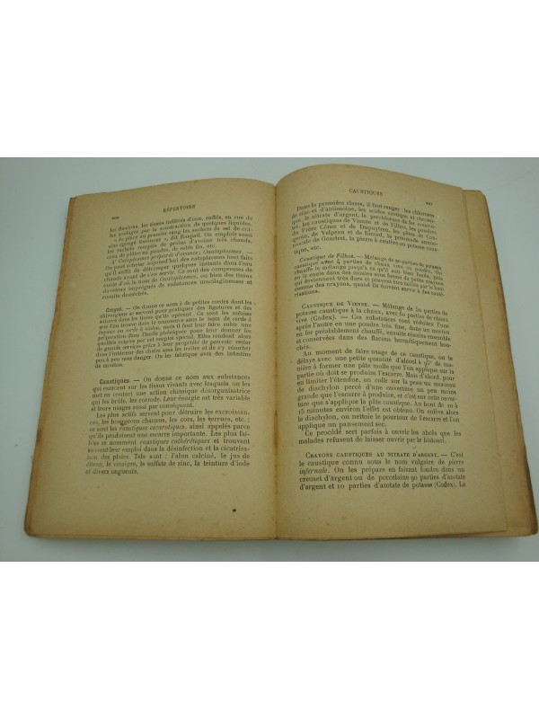 UN AMI DES MALADES le pharmacien chez soi 1917 Lethielleux