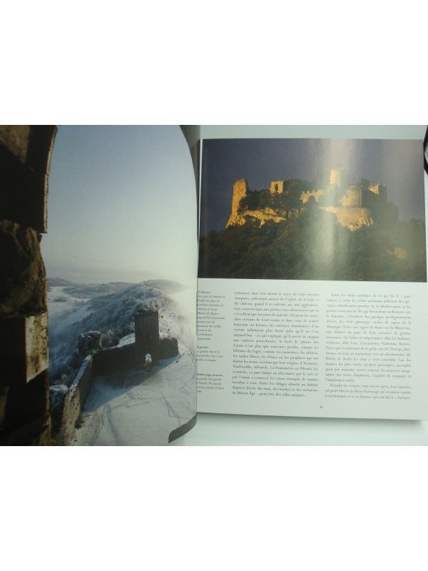 SIOEN/ROQUEBERT Cathares, la terre et les hommes 2004 Place des victoires