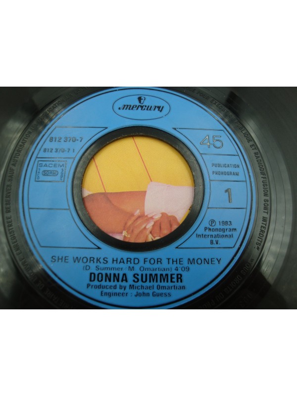DONNA SUMMER she works hard for the money/i do believe SP 1983 Mercury