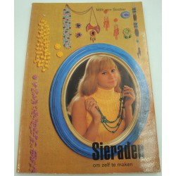 MILLI VON SOCHER sieraden...